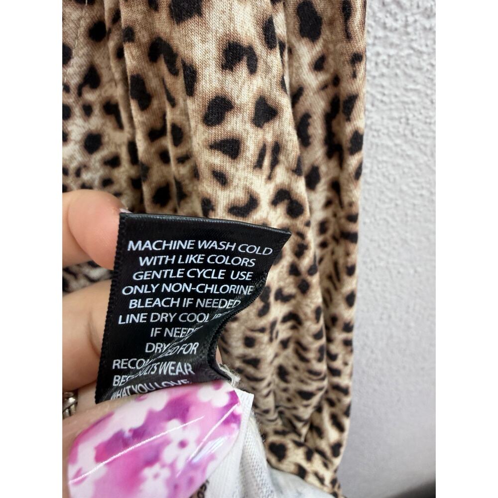 Torrid Super Soft Knits Womens Tank Top Size 3 Animal Print Lighting Bolt Flowy - Picture 5 of 9